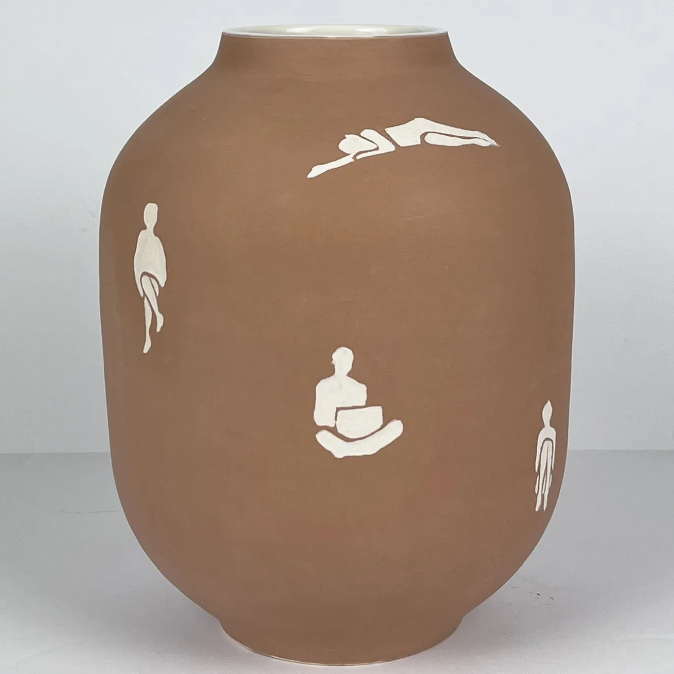 Vaso con Figure Vaso bianco e beige