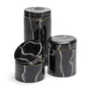 Vaso di vetro basso nero ispirato al marmo di Portoro con coperchio