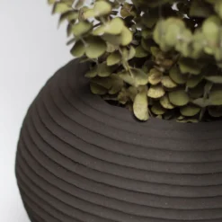 Vaso in gres nero Favo