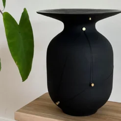 Vaso nero Provvisori