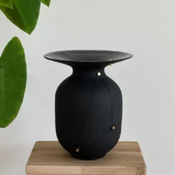 Vaso nero Provvisori