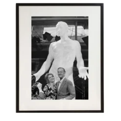 Virna Lisi e David Niven - Stampa con cornice di Keystone