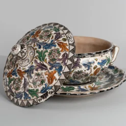 Zuppiera in ceramica policroma con piatto